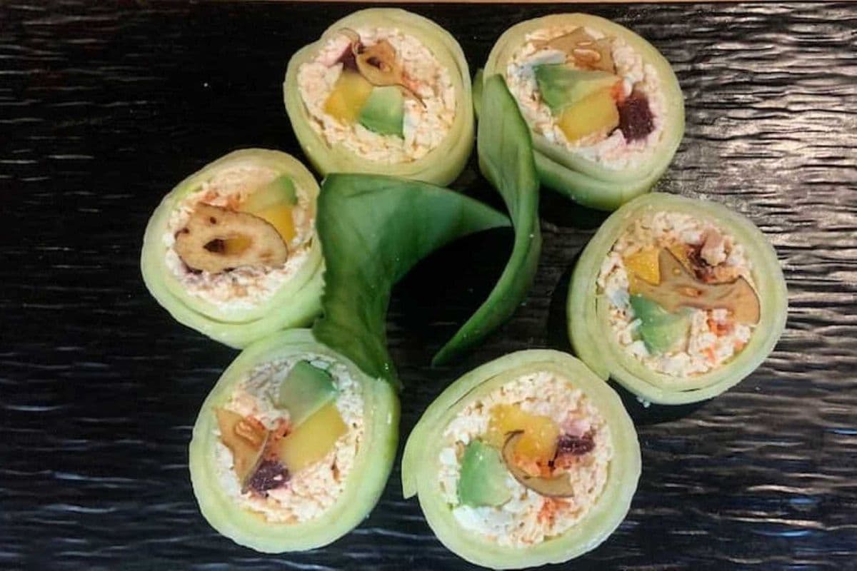 (V) Salad Roll (no nori/no rice) (6pcs)
