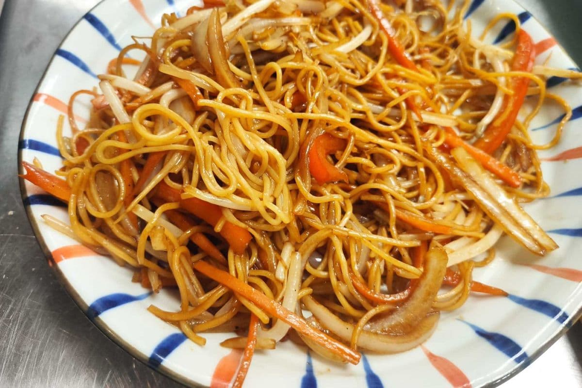 Vegetable Chow Mein - Fried Egg Noodle with Vegetables