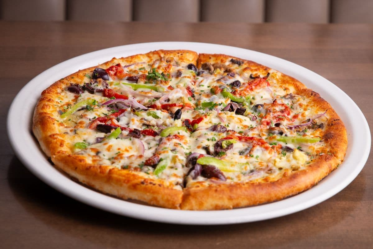 Medium Veggie Delight Pizza