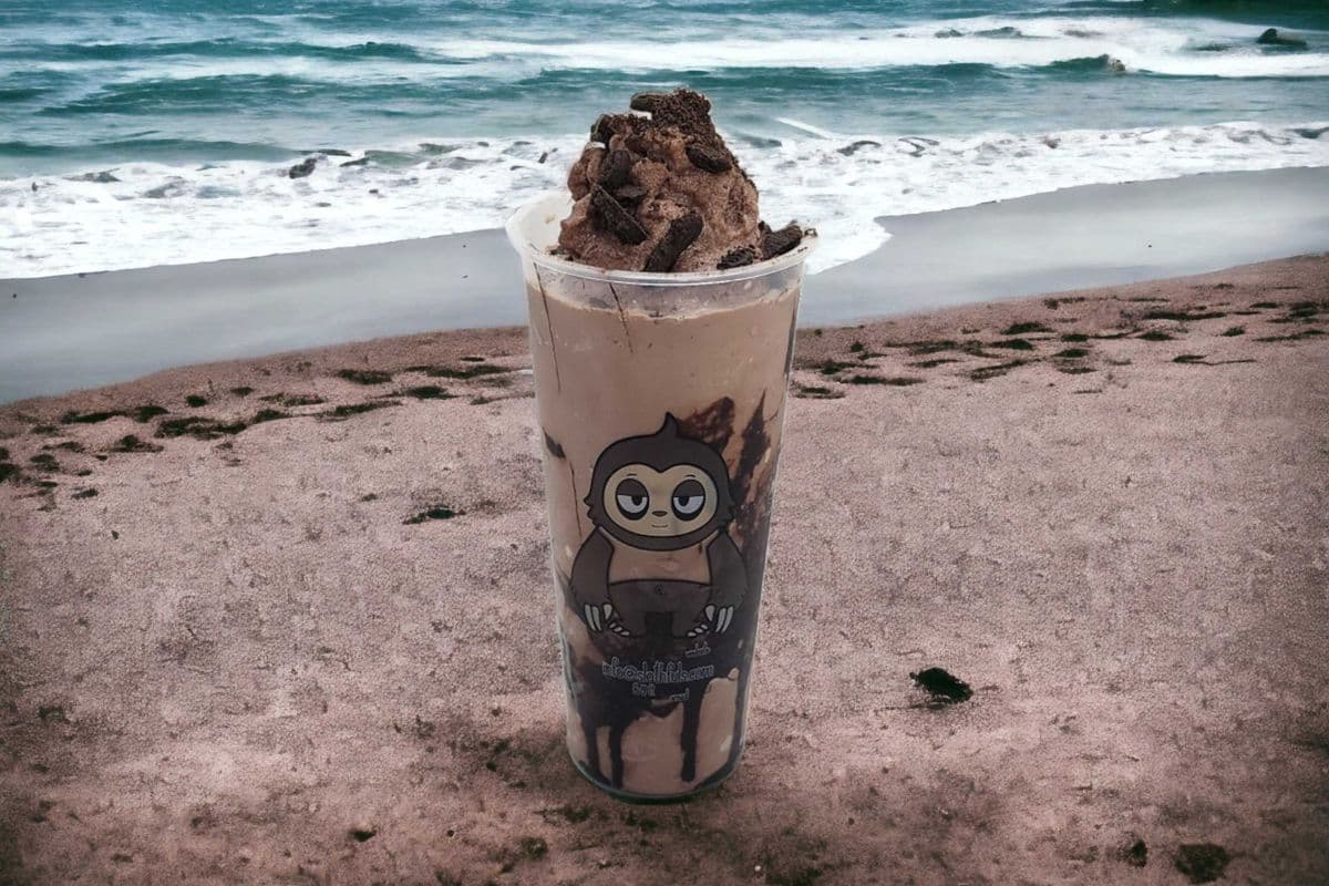 I06. Chocolate Oreo Smoothie