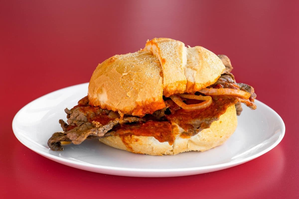 Steak Sandwich With Onions