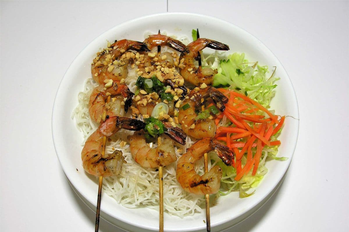 A-24. Vermicelli with Grilled Shrimps (9 pcs) "Replace Rice or Vegetables Add $1.00"