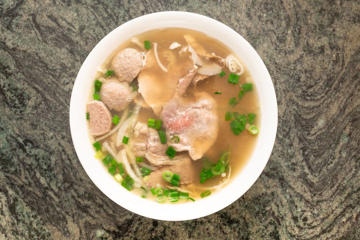 12. Pho Dac Biet