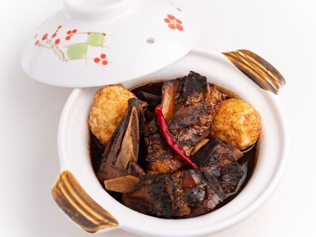 C8. Braised Short Rib 星 洲 排 骨 王*NEW ITEM*