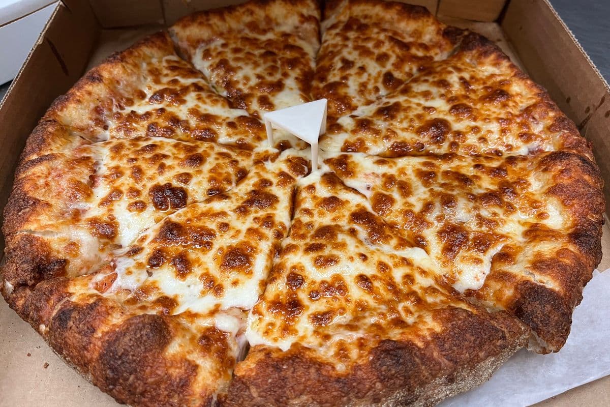 14" Pepperoni Pizza