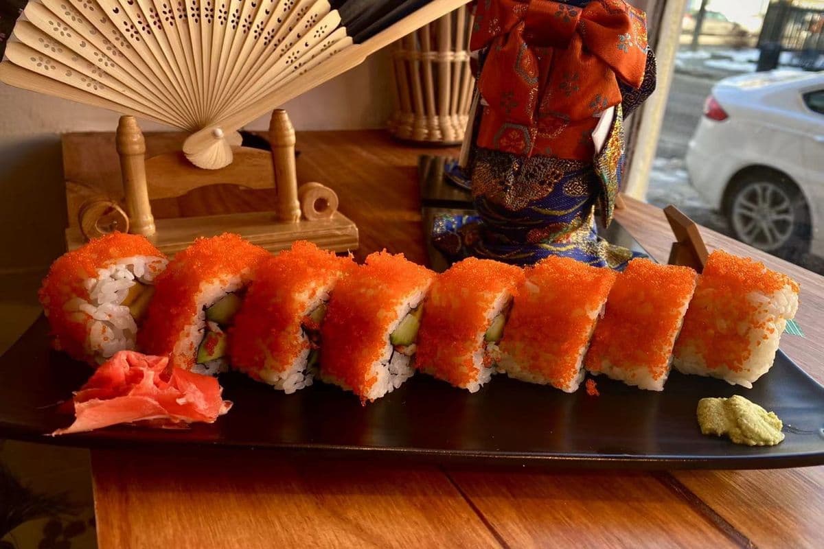 2. California Roll (8pcs)
