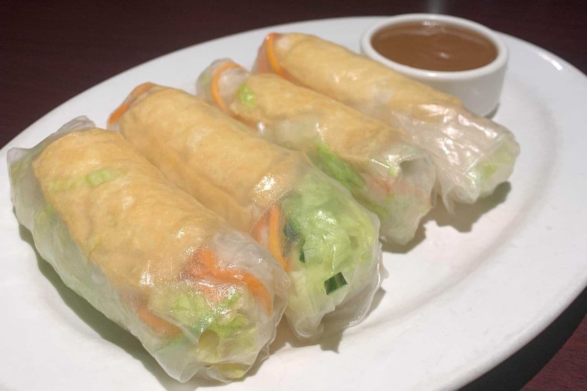 V1. Vegetable Summer Rolls