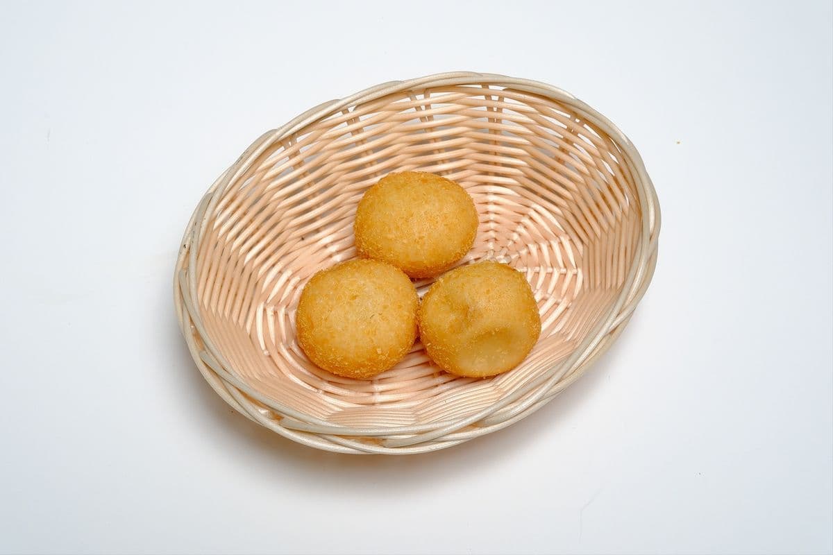 Cheese Ball (3 pcs)