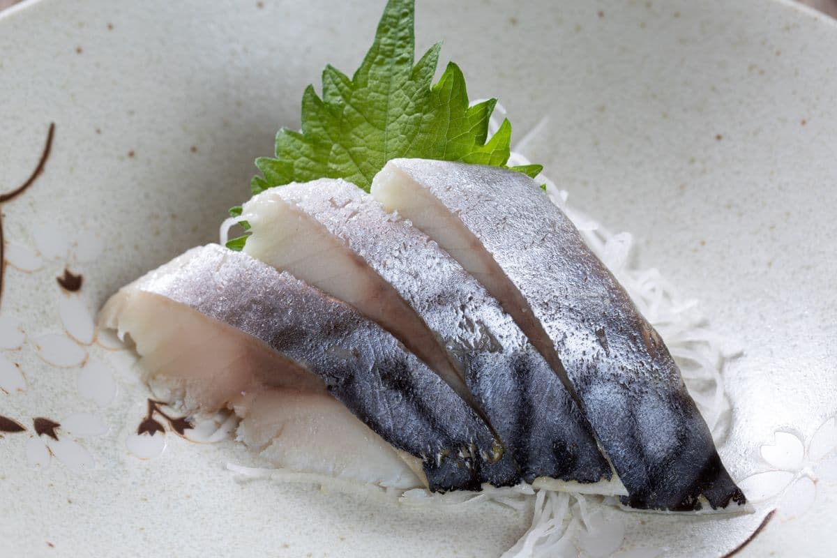 B02. Saba sashimi