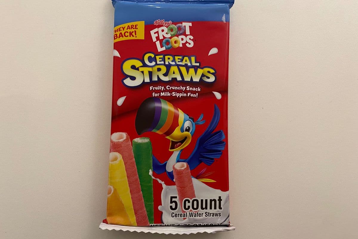 Froot Loops Cereal Straws (50g) (230 Cal)