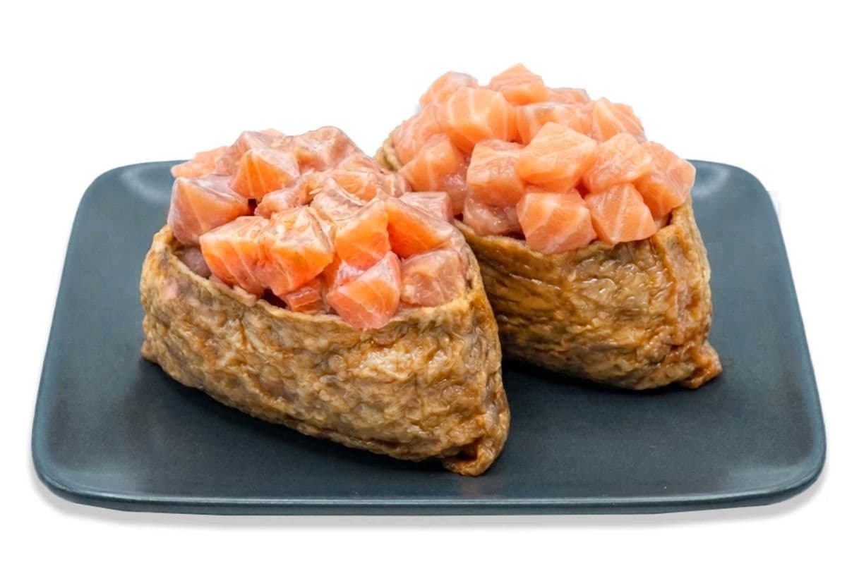 Inari Salmon Shoyu (2 pcs)