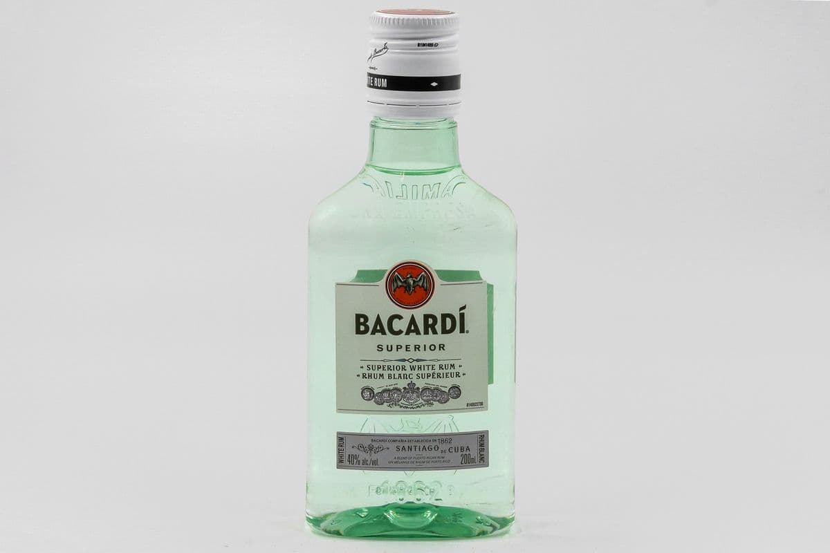 Bacardi Superior White (1 x 200 ml)