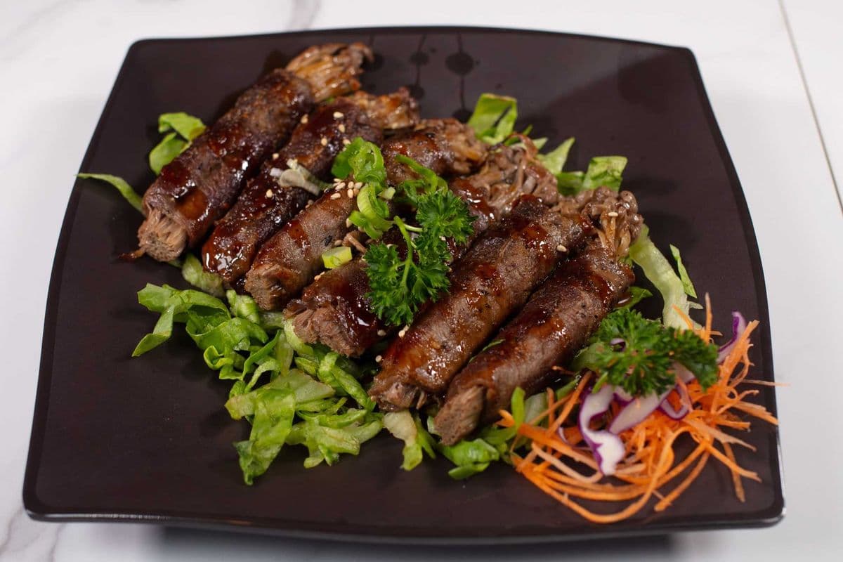 25. Enoki Beef Roll (4 pcs)