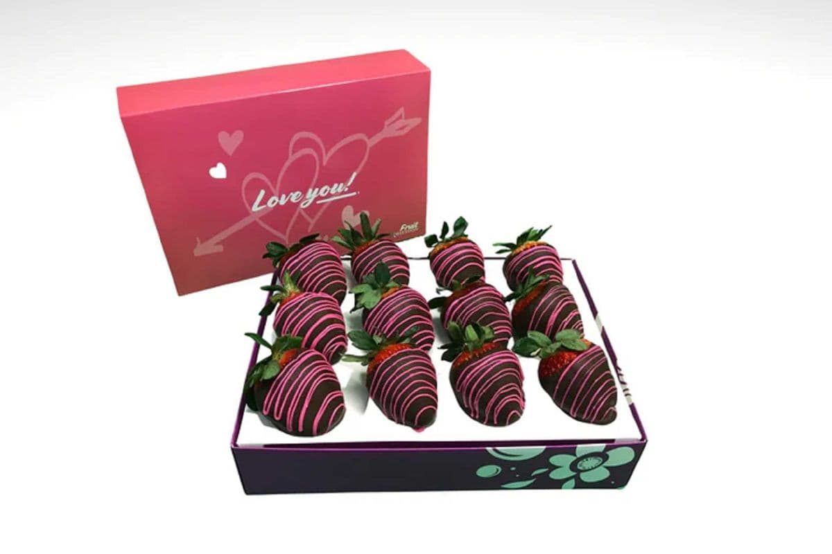 Pink Berries (Dozen)