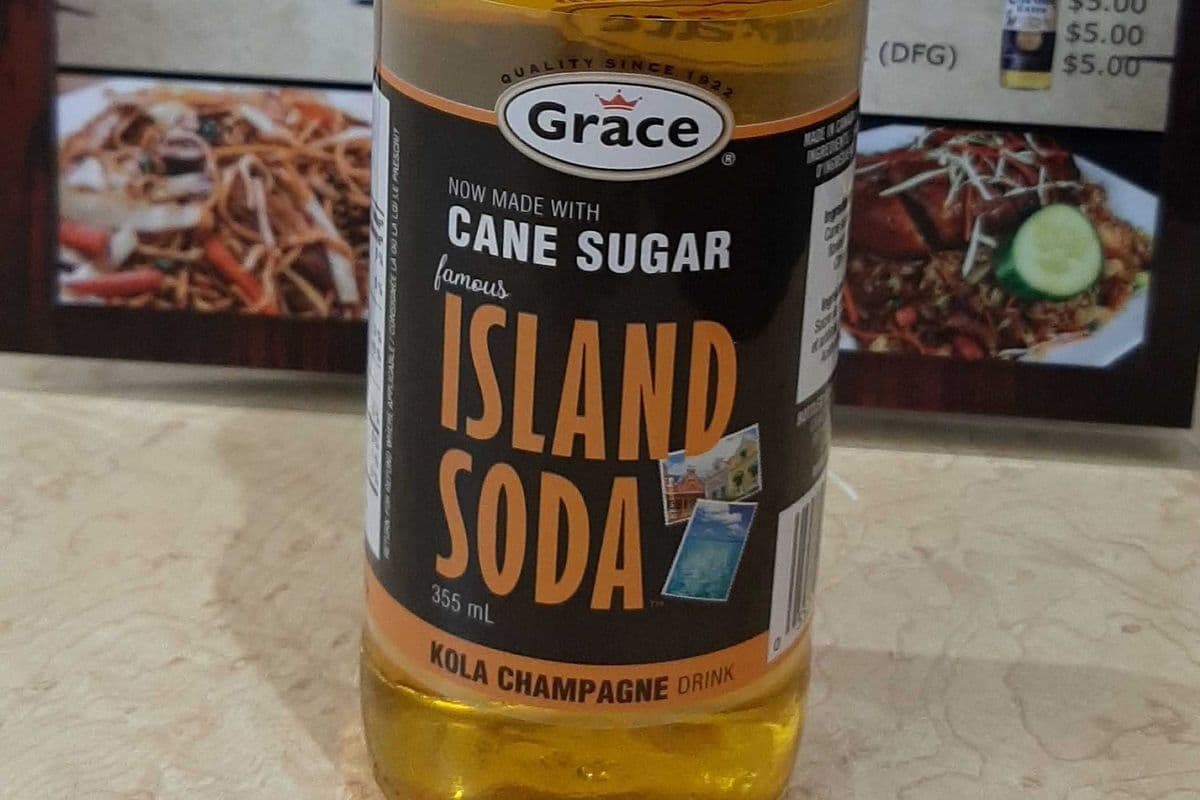 Kola Champaine