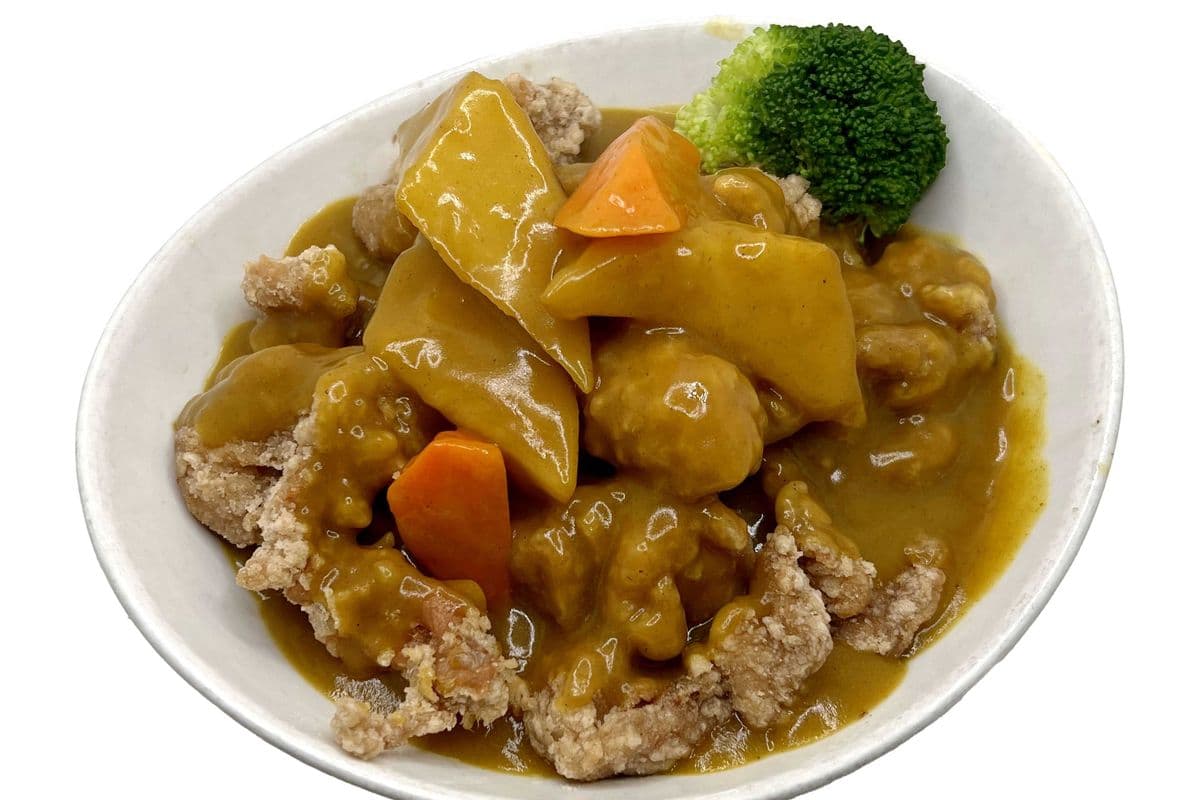 Curry Chicken w/Rice 咖喱雞飯
