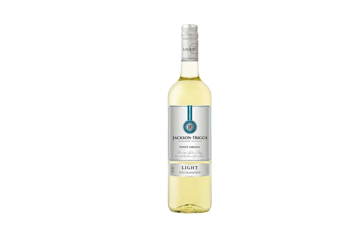 Jackson Triggs Light Pinot Grigio(750ml) (ca) (1 x 750ml)