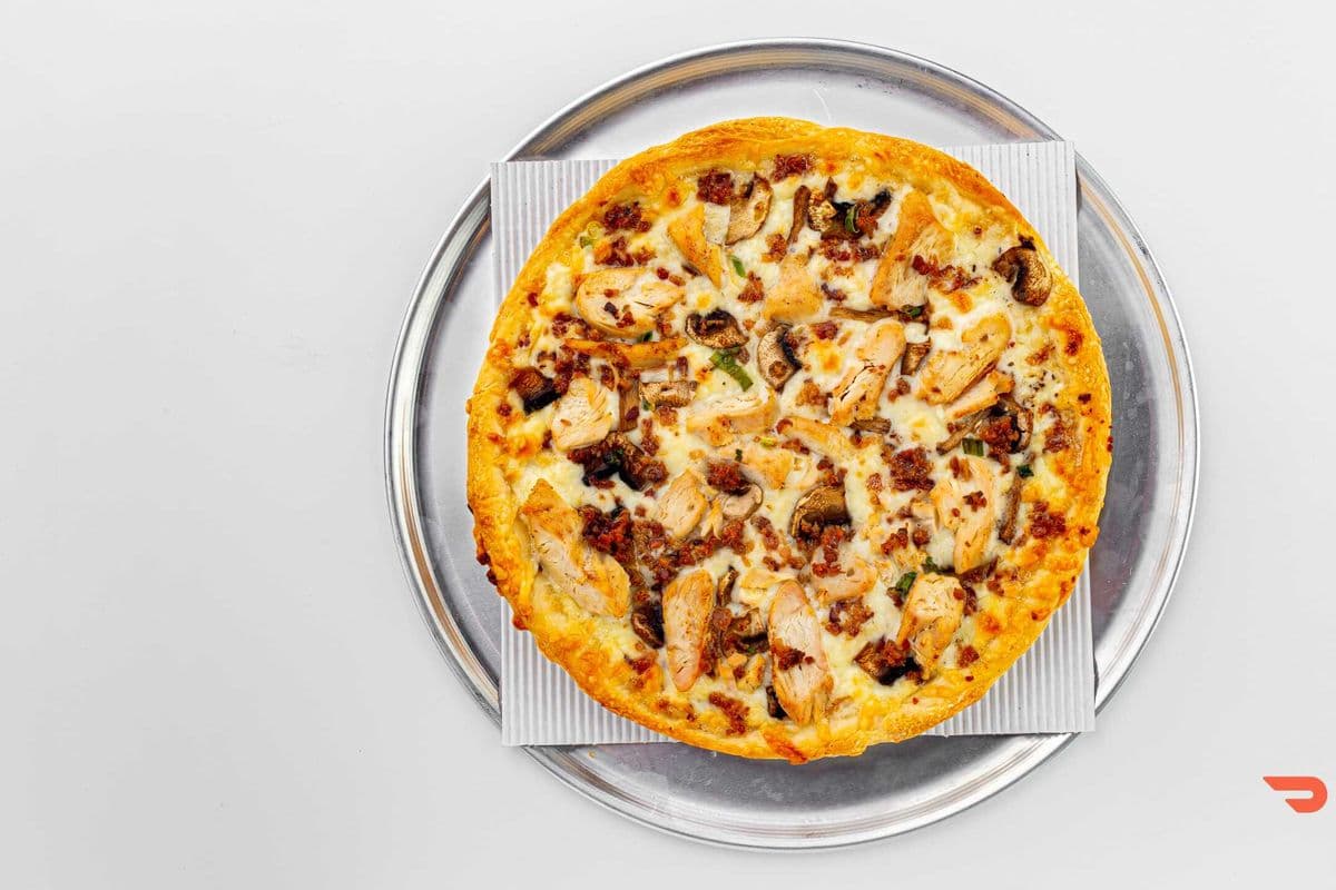10" Medium Chicken Alfredo Pizza