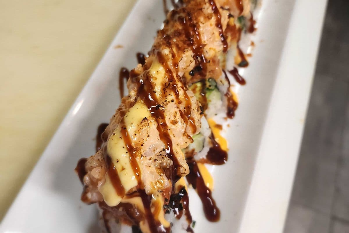 Seared Fantastic Roll (8 pcs)