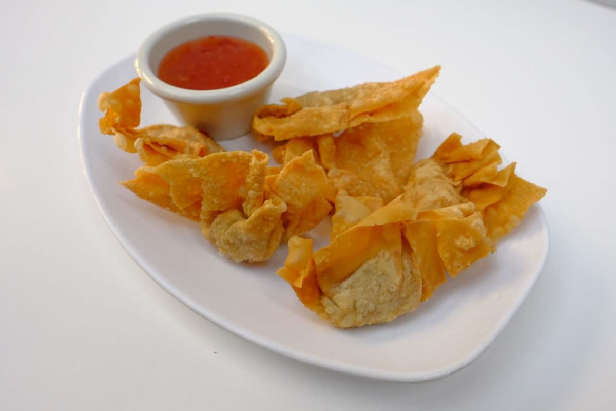 Deep-Fried Chicken Lemongrass Won Tons