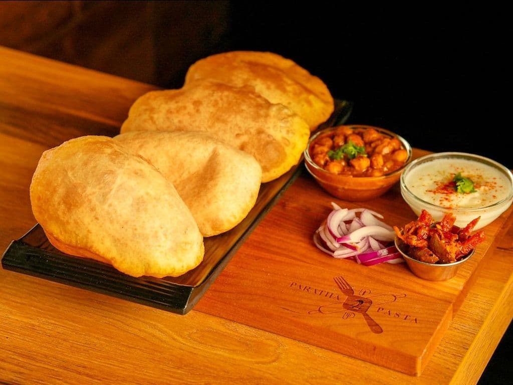 new Chotay Chotay Bhature Plate - OO