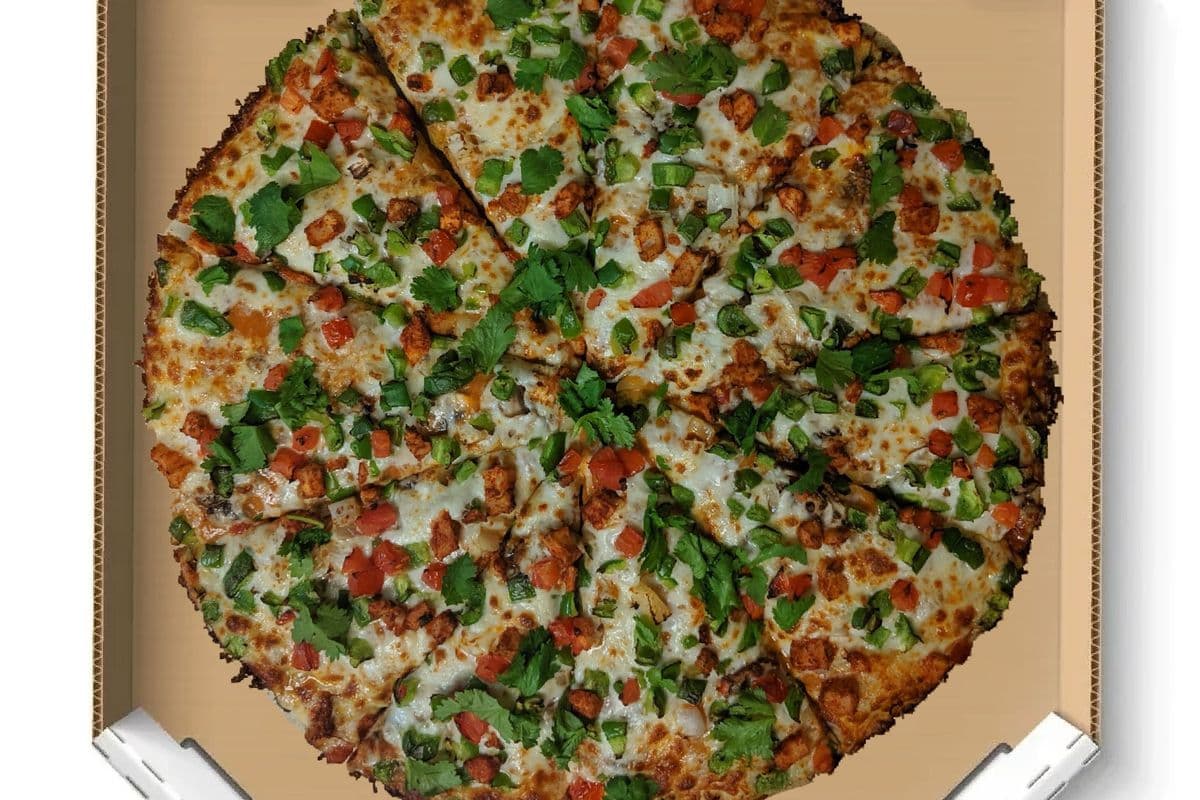 Large Butter Chicken Pizza