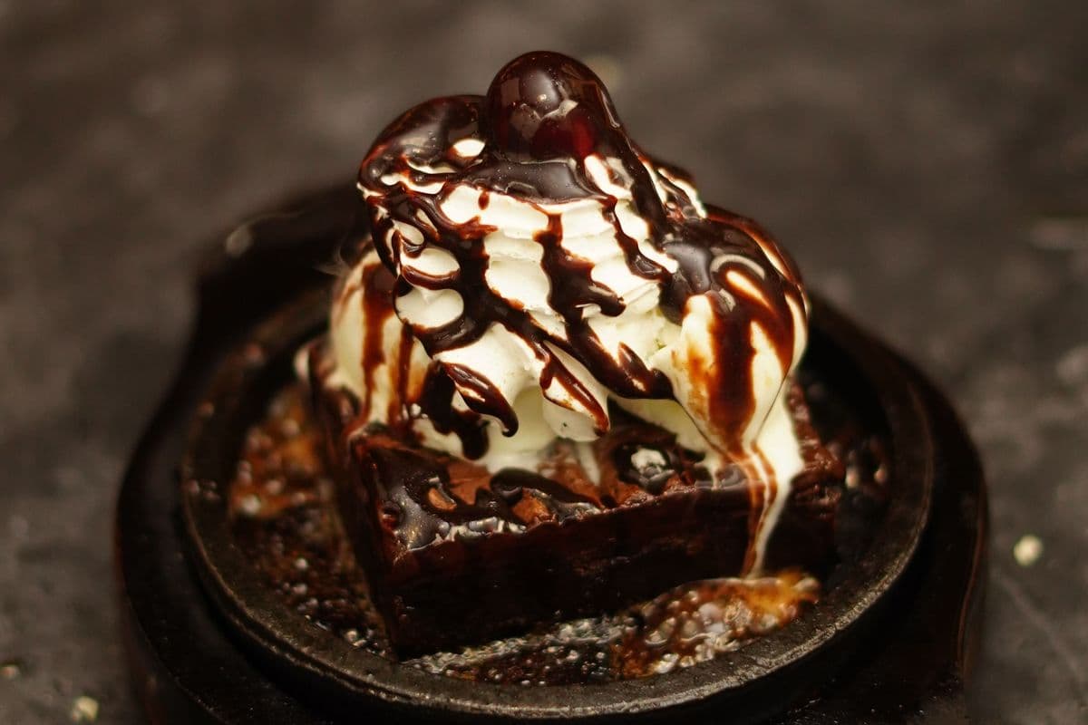 Chocolate walnut brownie