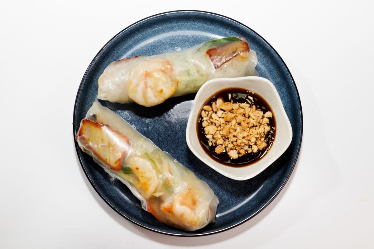 Salad Roll (2 pcs)