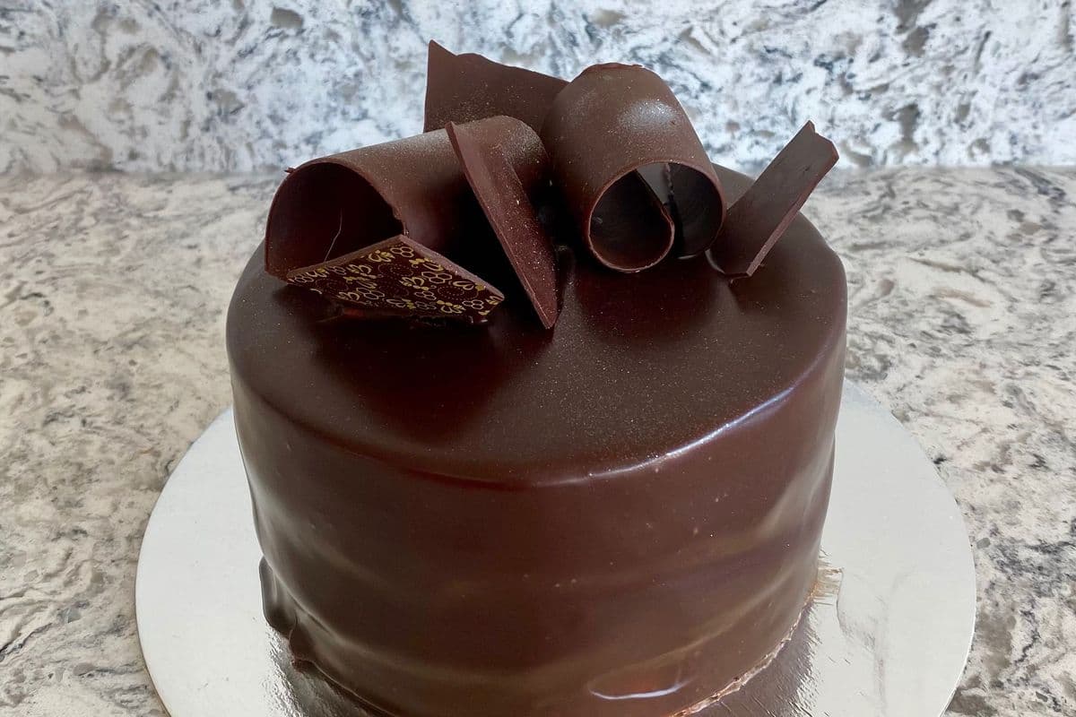 Chocolate Supreme (Six Inch)