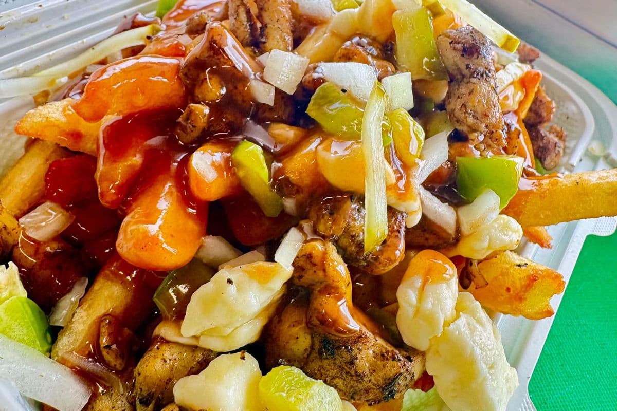 Scottish poutine with Grilled Chicken