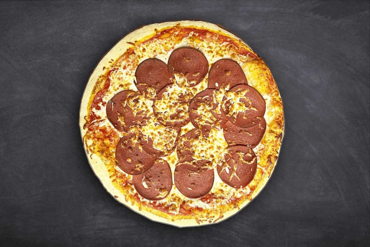 Pizzas 16" - Pizza Pepperoni et Fromage / Pepperoni and Cheese Pizza