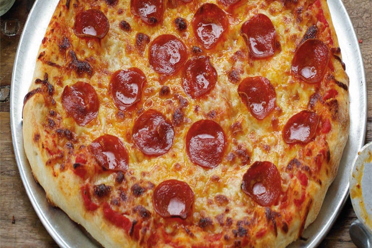 Pizza 18'' au pepperoni