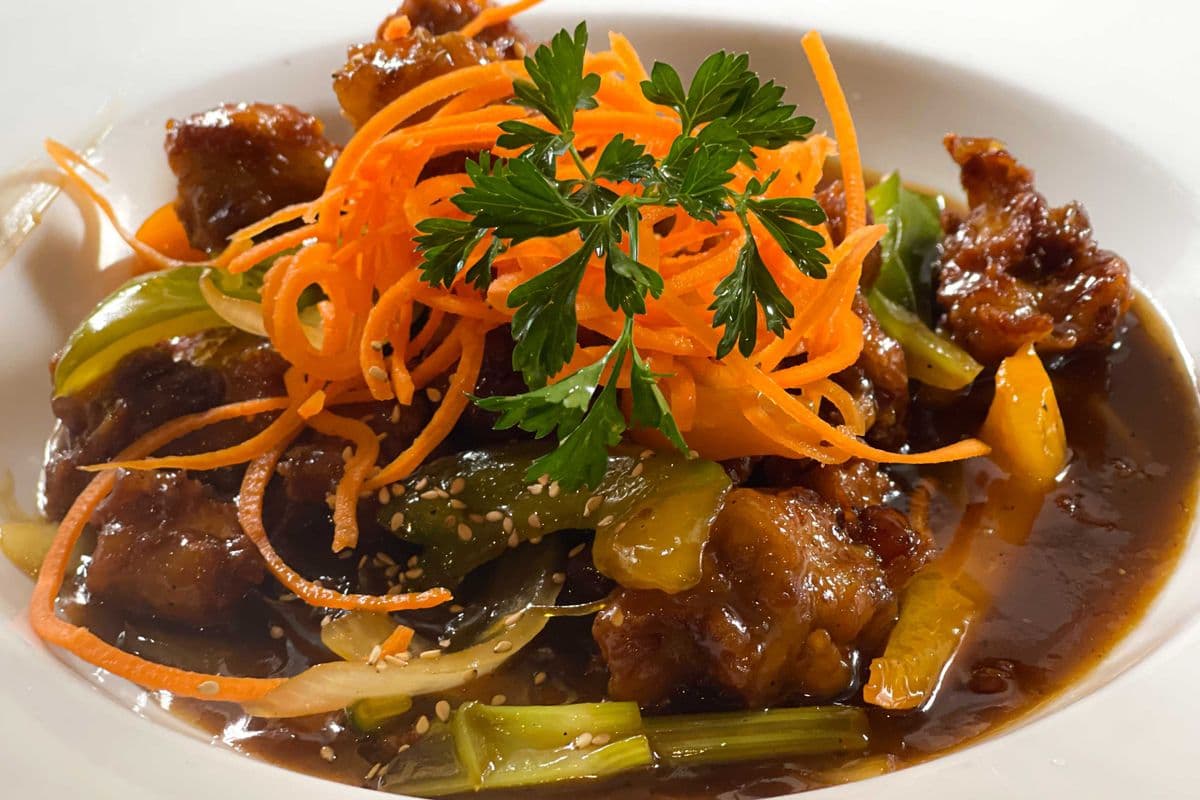 33. Sauté au wok poulet à l'orange / Orange Chicken Wok Stir-Fry