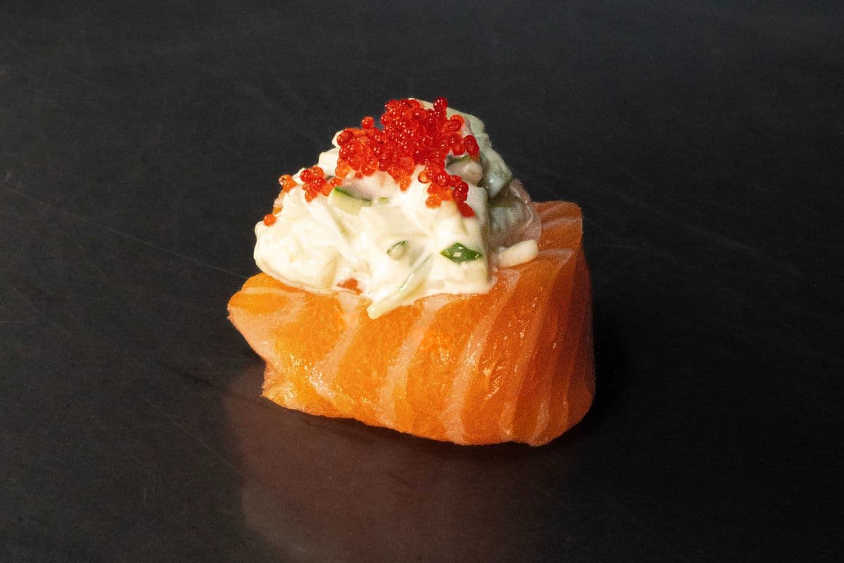 1104. Salmon Flower (2PCS)
