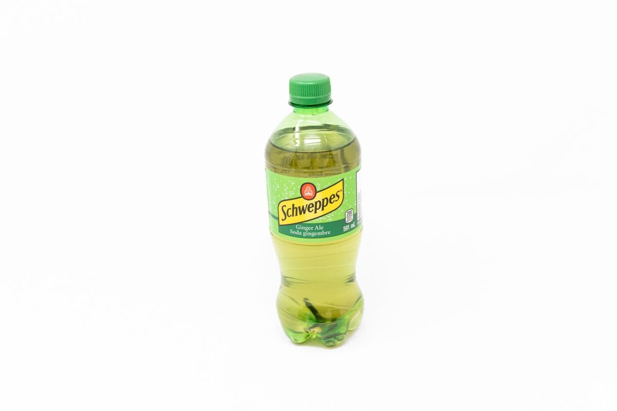 Schweppes Ginger Ale (591ml)