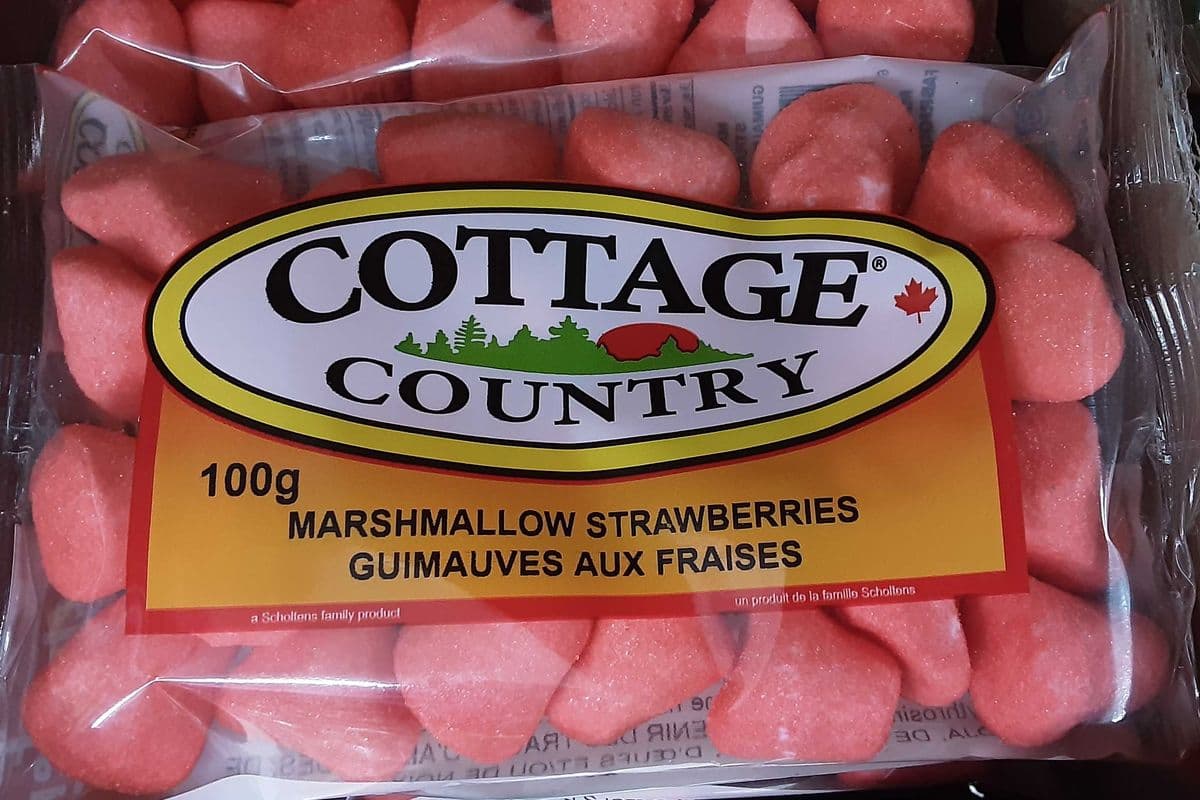 COTTAGE COUNTRY'S Marshmallow strawberries (100 g)