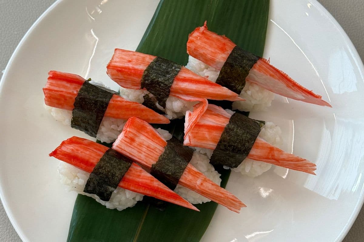 crab meat Sushi (6pcs)