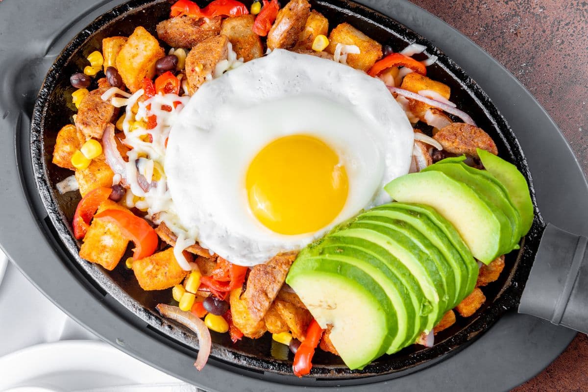 Poêlée de bacon et avocat / Bacon and Avocado Skillet