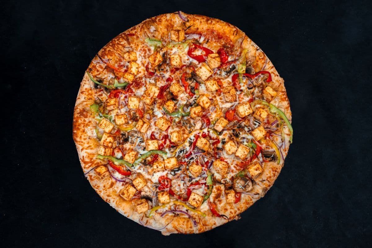 16" Tandoori Paneer Pizza
