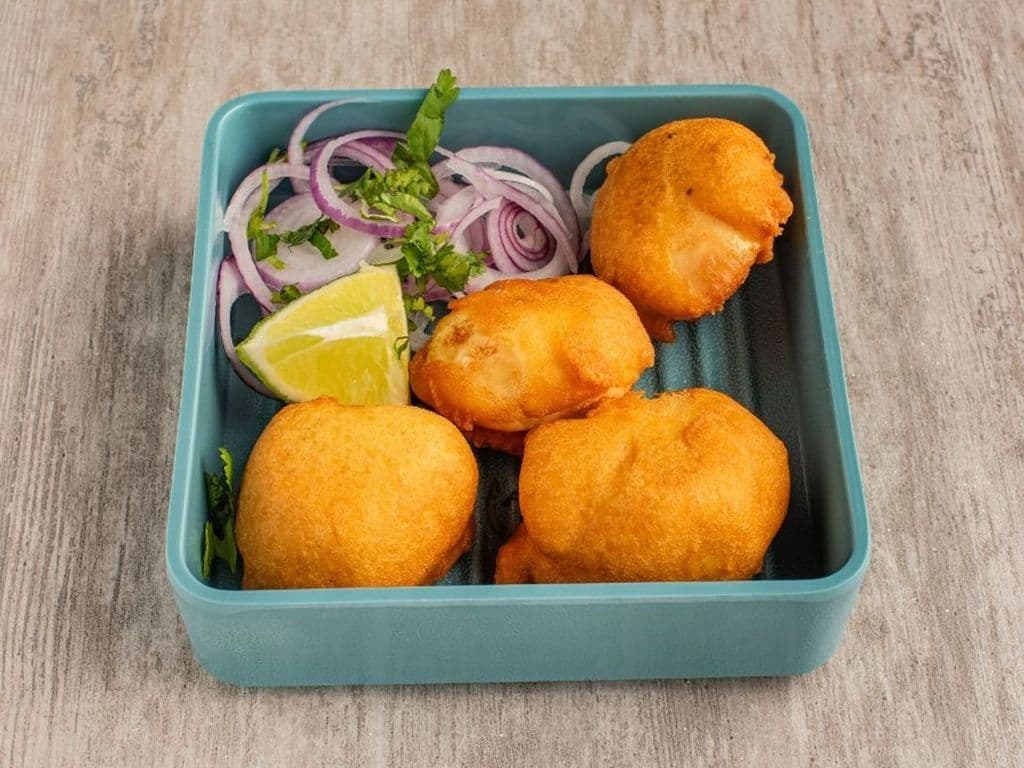 Egg Bajji (4 pieces)
