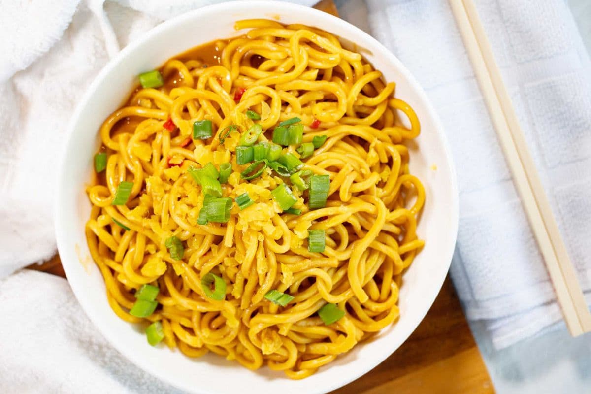 Noodles with Sesame Paste 热干面