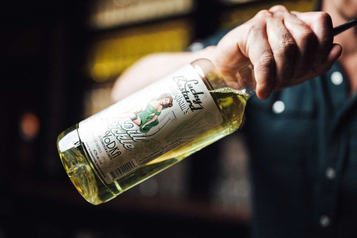 Lucky Bastard Dill Pickle Vodka 1140ML (1 x 1140 ml)