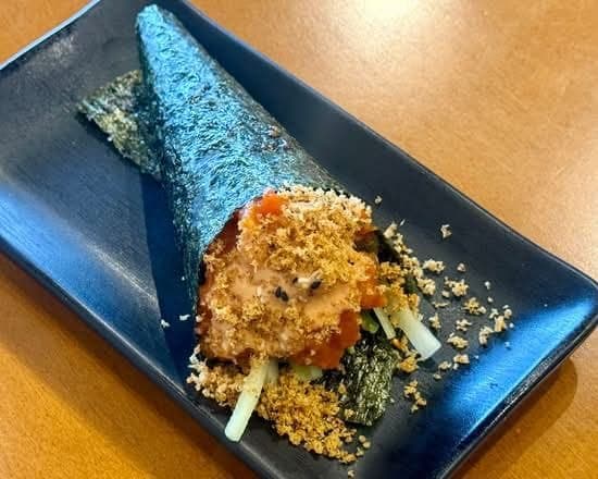 Spicy Salmon Temaki
