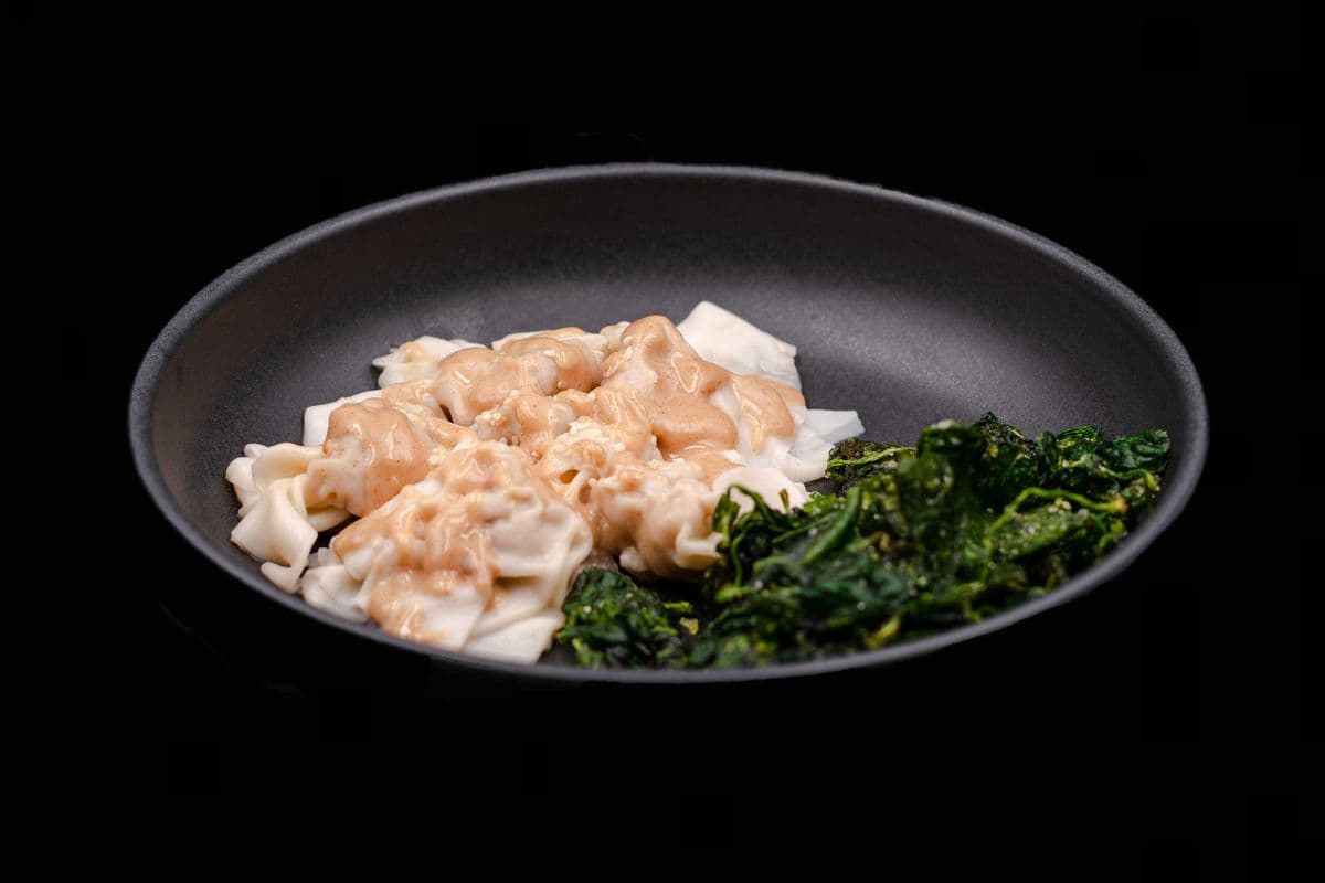 Dumpling à la sauce aux arachides (six mcx)