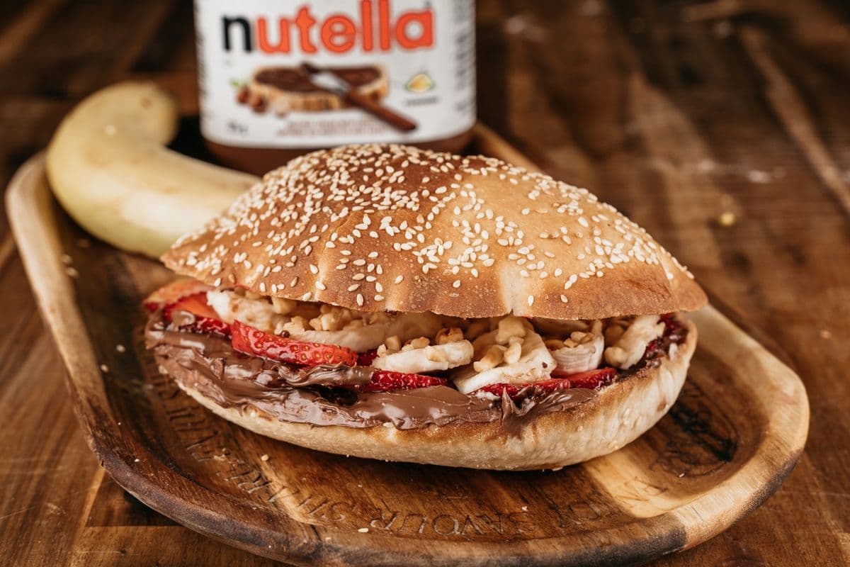 NETUELLA STRAWBERRY BANANA KAAKE