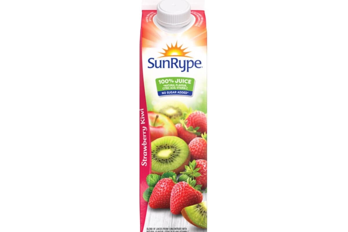 Sunrype Strawberry Kiwi (900ml)