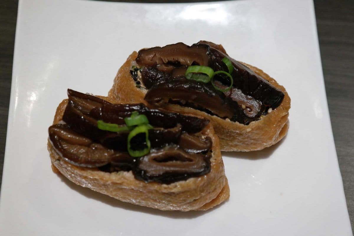 Inari Shiitake (2 pcs)