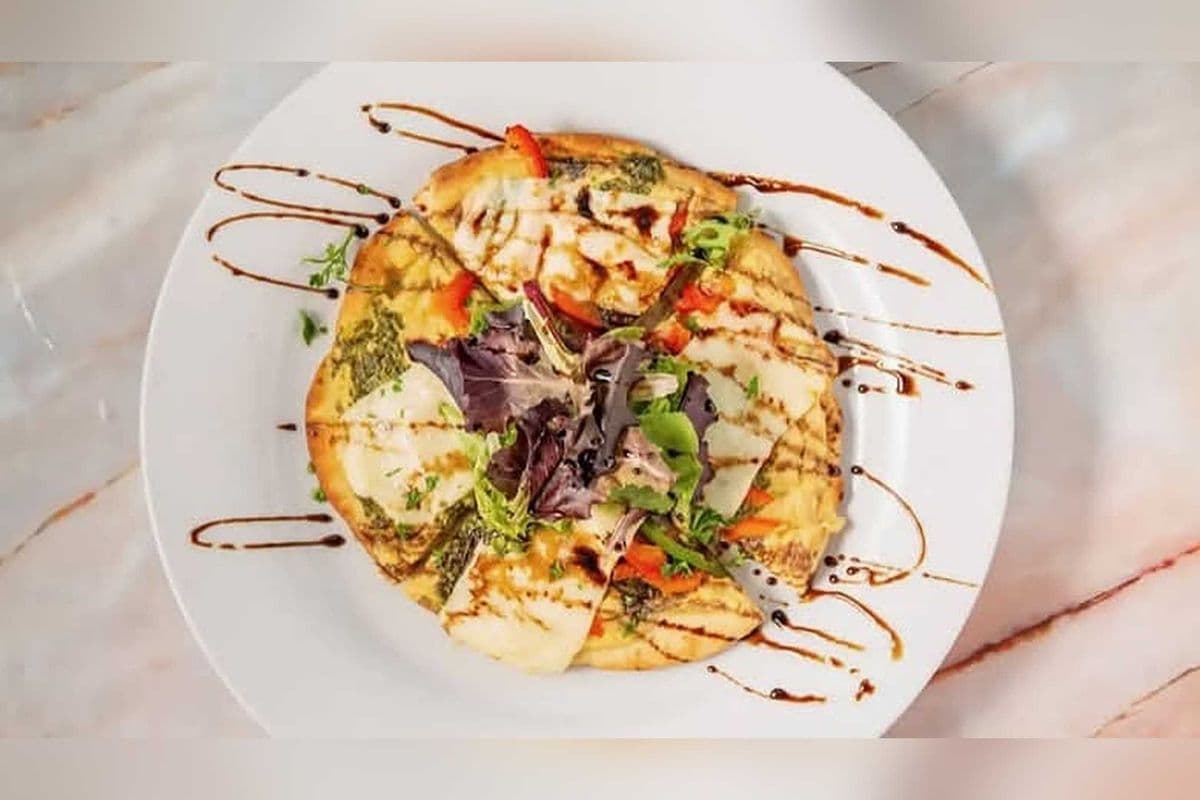Halloumi Pesto Flatbread
