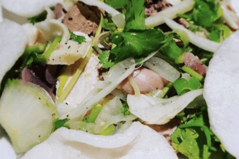 5.Salade de poulet et abats de poulet / Chicken Salad and Chicken Giblets