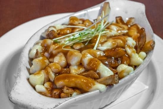 Classic Poutine
